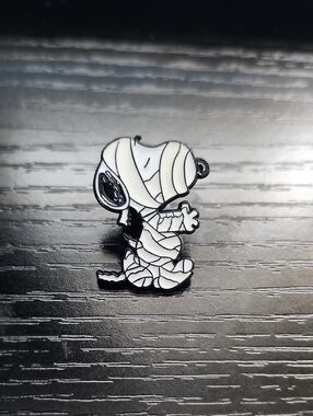 Mummy Snoopy Dog Enamel Pin